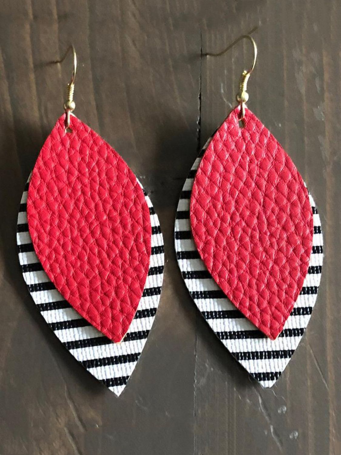 Pendientes colgantes de hojas de cuero