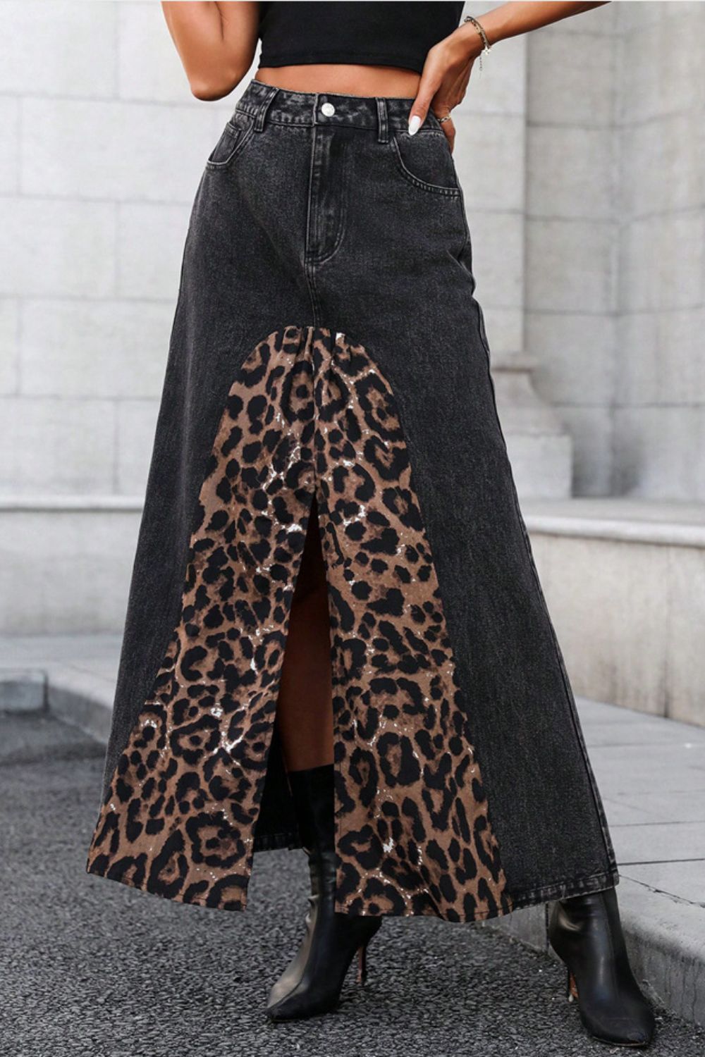 Falda midi de leopardo