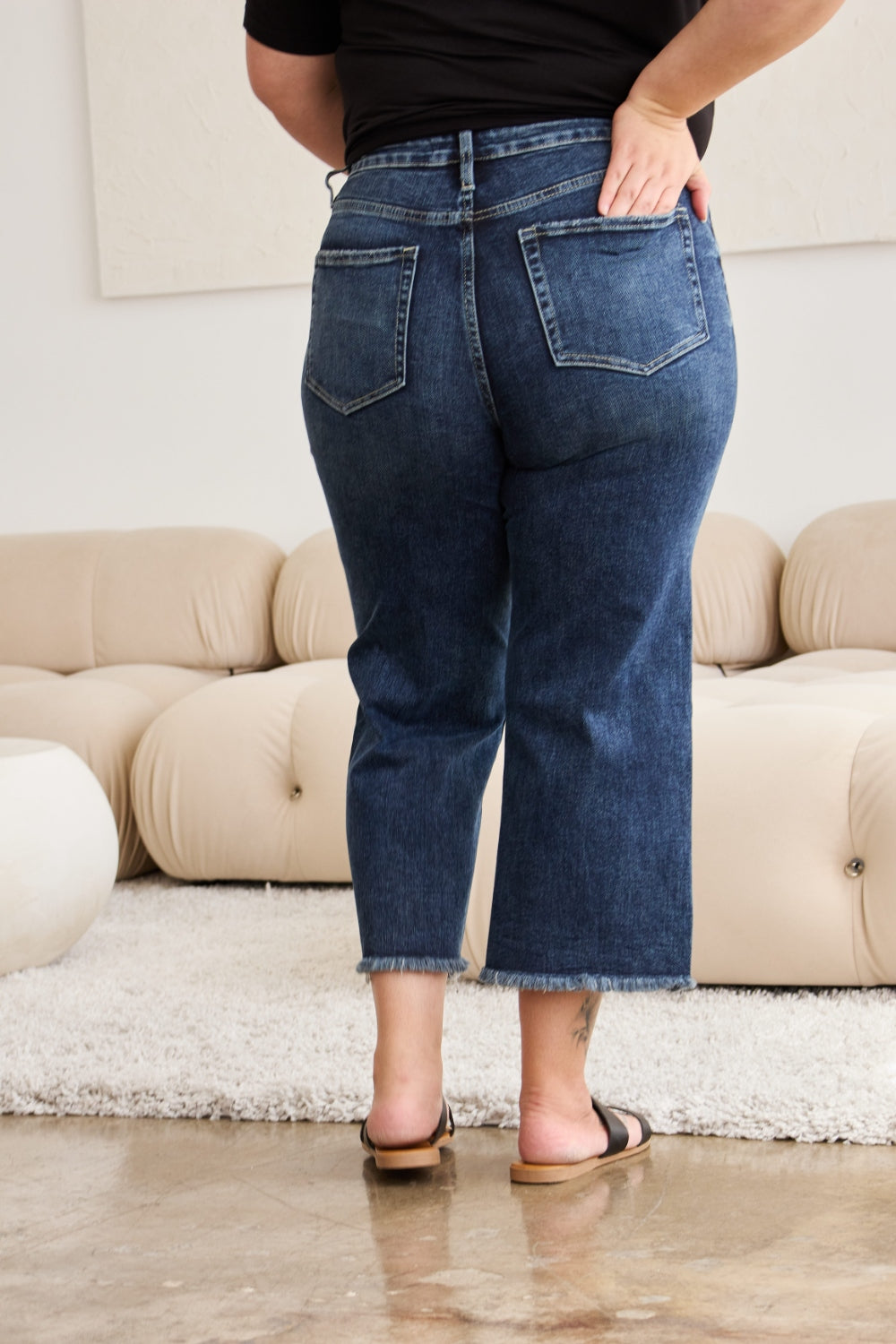 Pantalones vaqueros de cintura alta con dobladillo sin rematar y control de abdomen de talla grande RFM