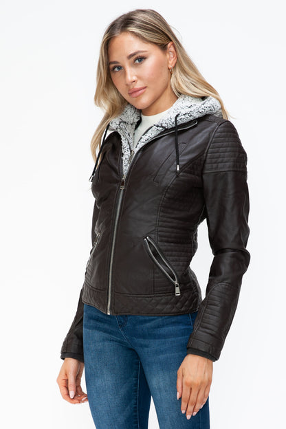 Chaqueta con doble cremallera y capucha afelpada de YMI 