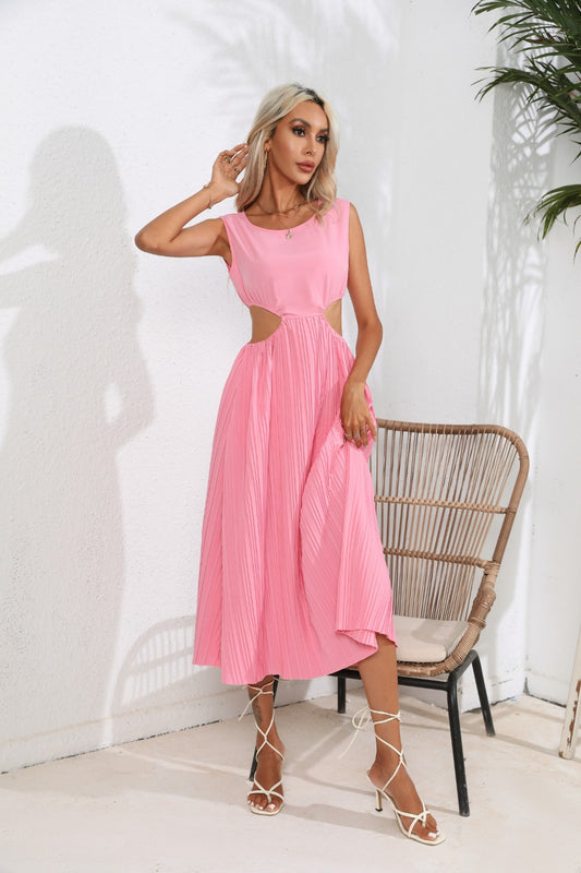 Vestido de tirantes con escote redondo fruncido y aberturas