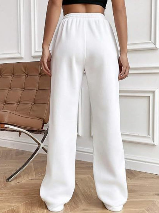 Pantalones anchos con bolsillos y cordón